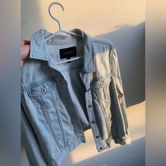 Banana republic jean jacket - Picture 1 of 3